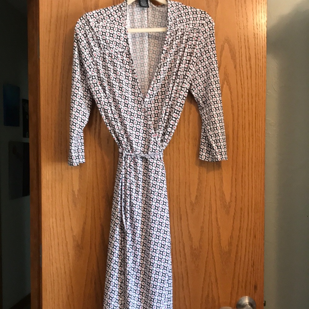 Pretty wrap dress mid sleeve